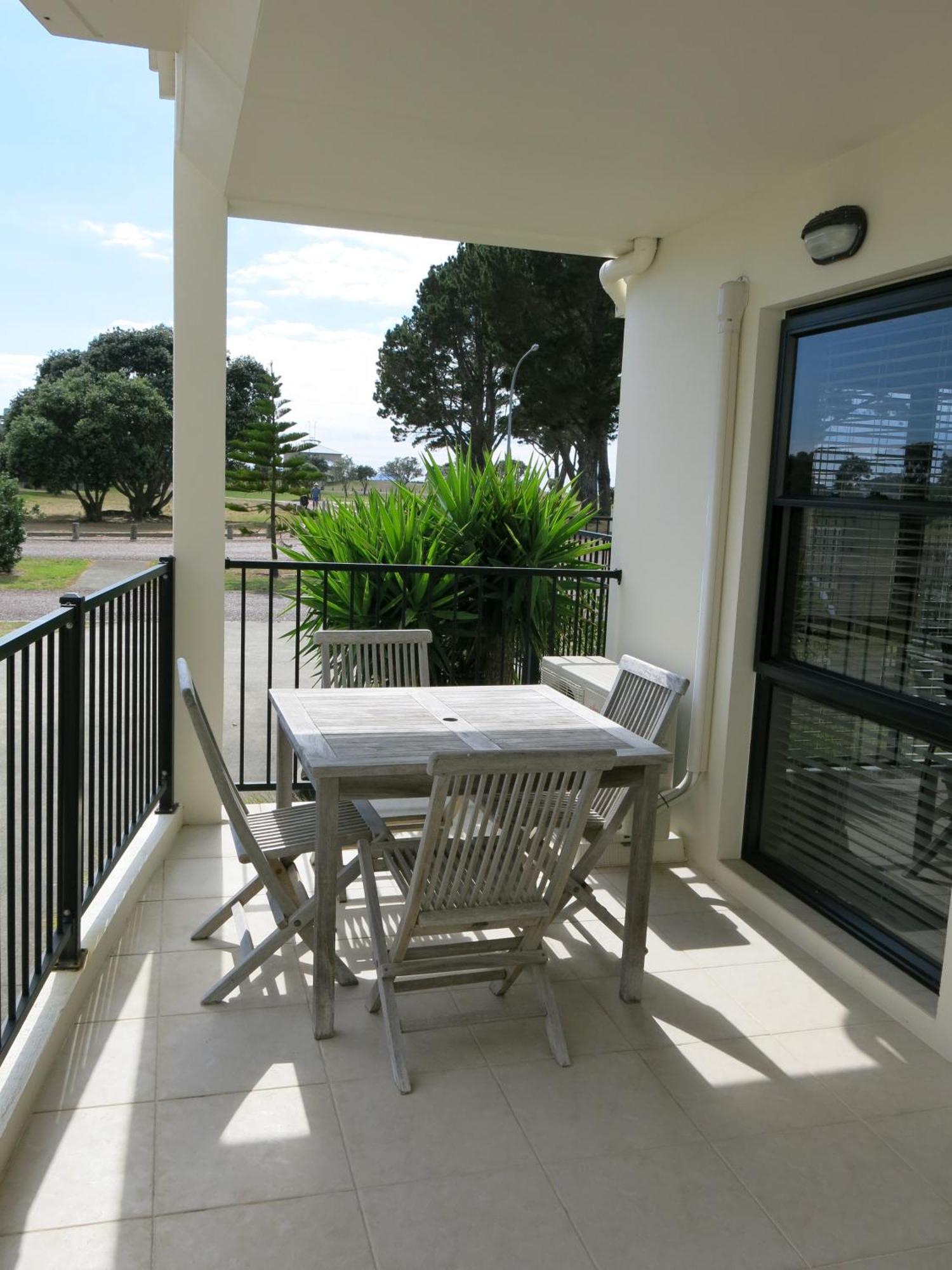 Ocean Breeze Resort Pauanui Szoba fotó