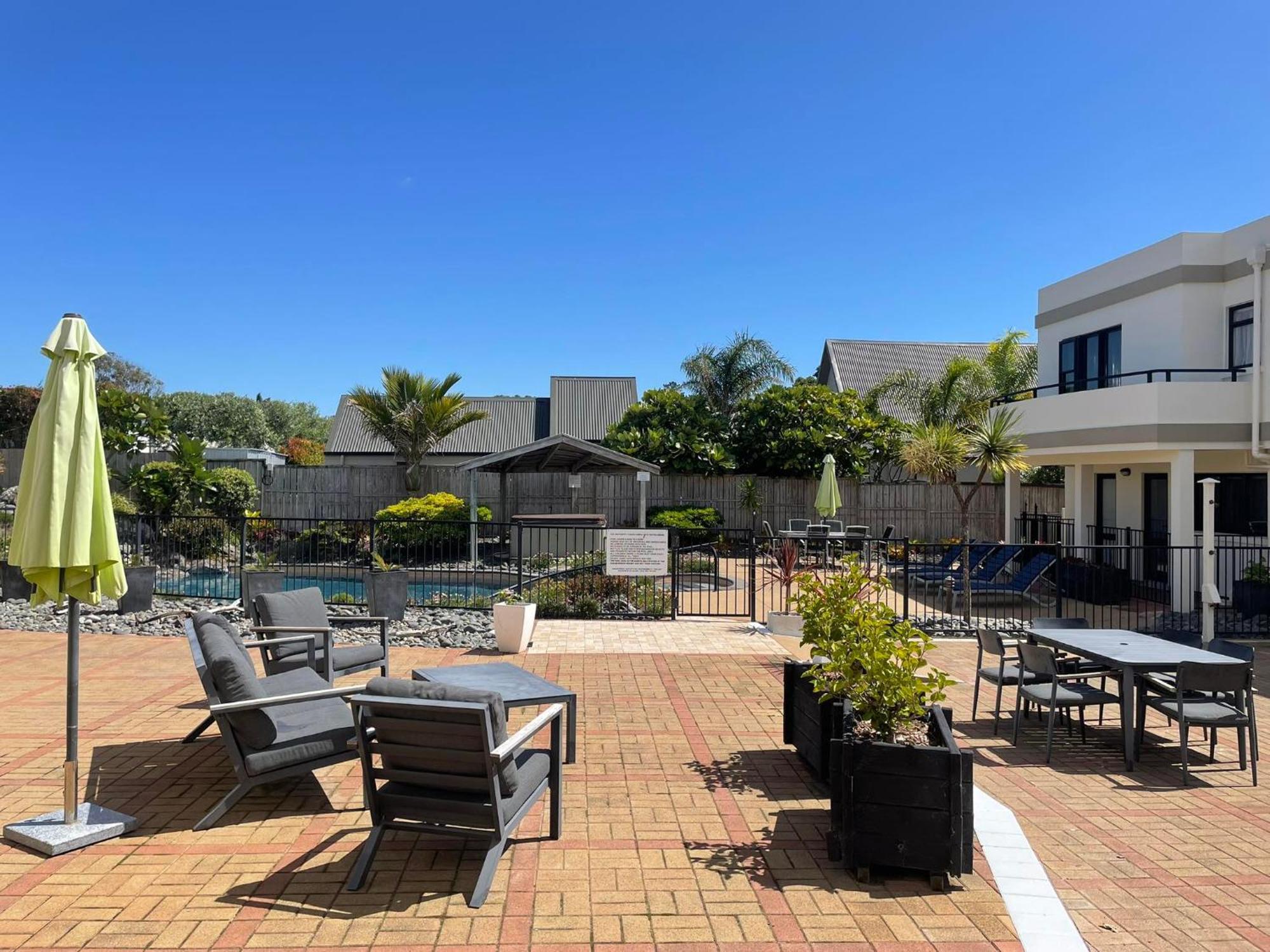 Ocean Breeze Resort Pauanui Kültér fotó