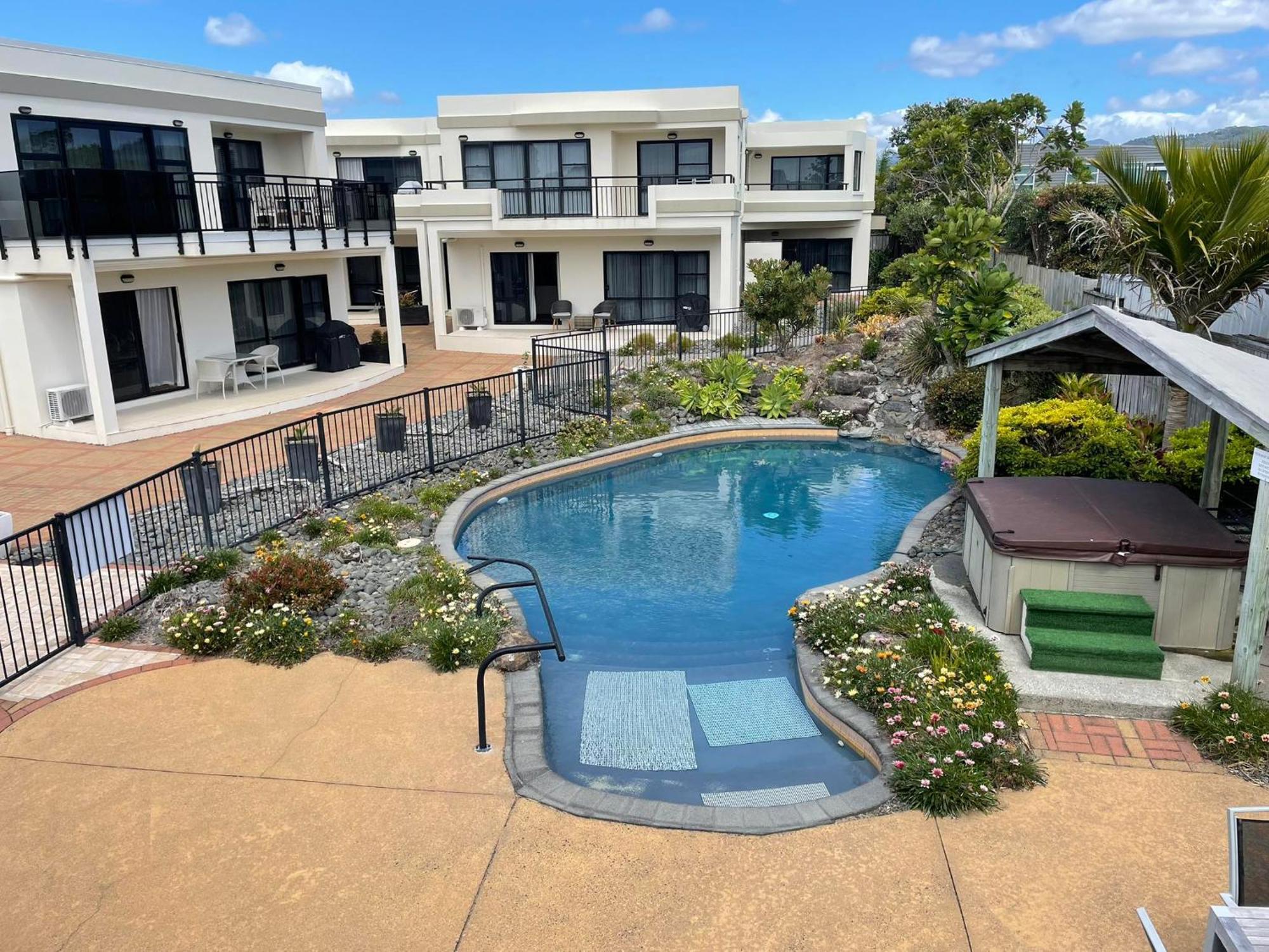 Ocean Breeze Resort Pauanui Kültér fotó