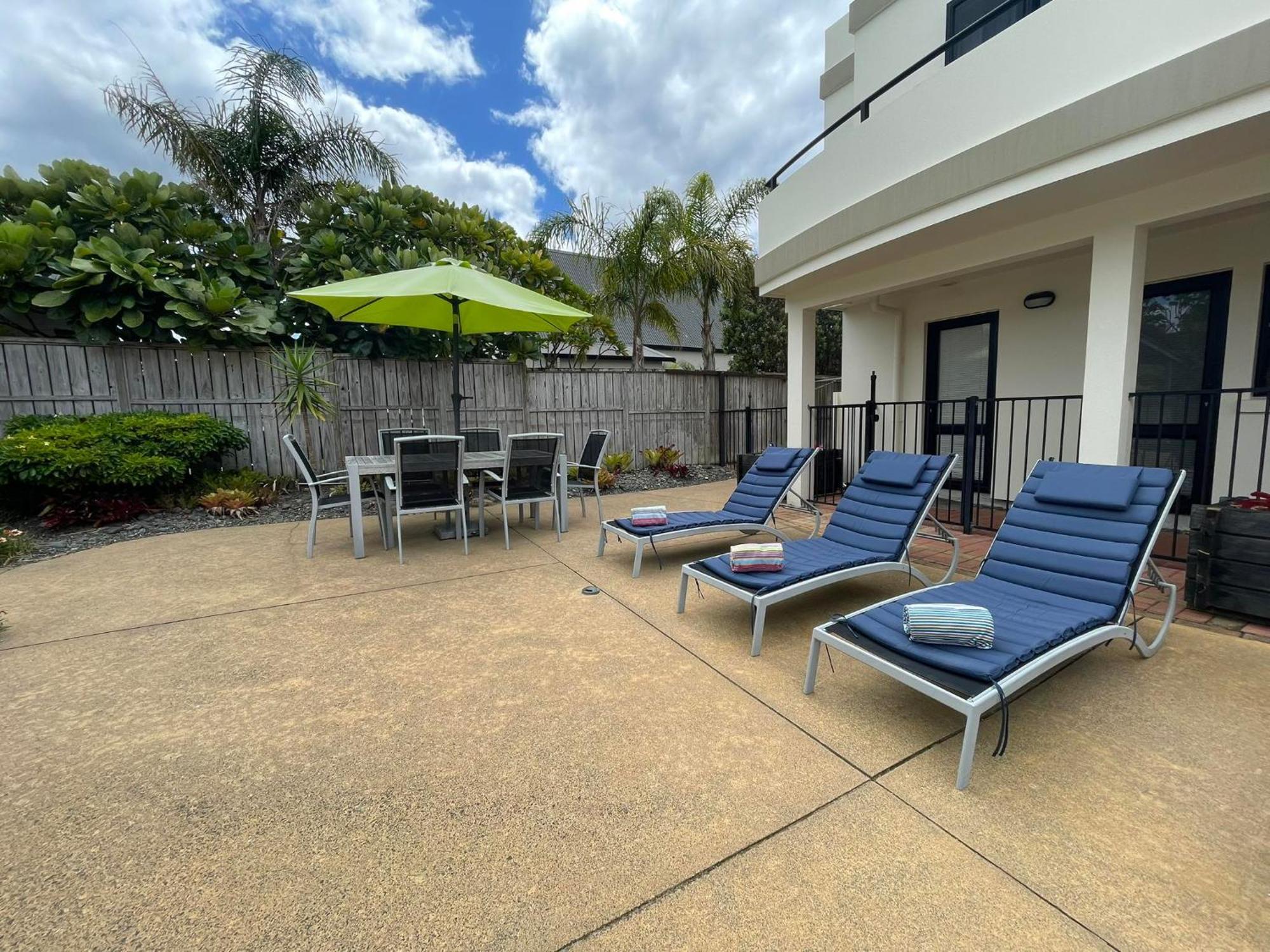 Ocean Breeze Resort Pauanui Kültér fotó